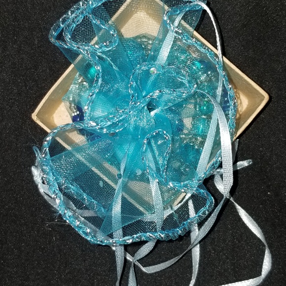 Jewlery - Picture 6 of 7